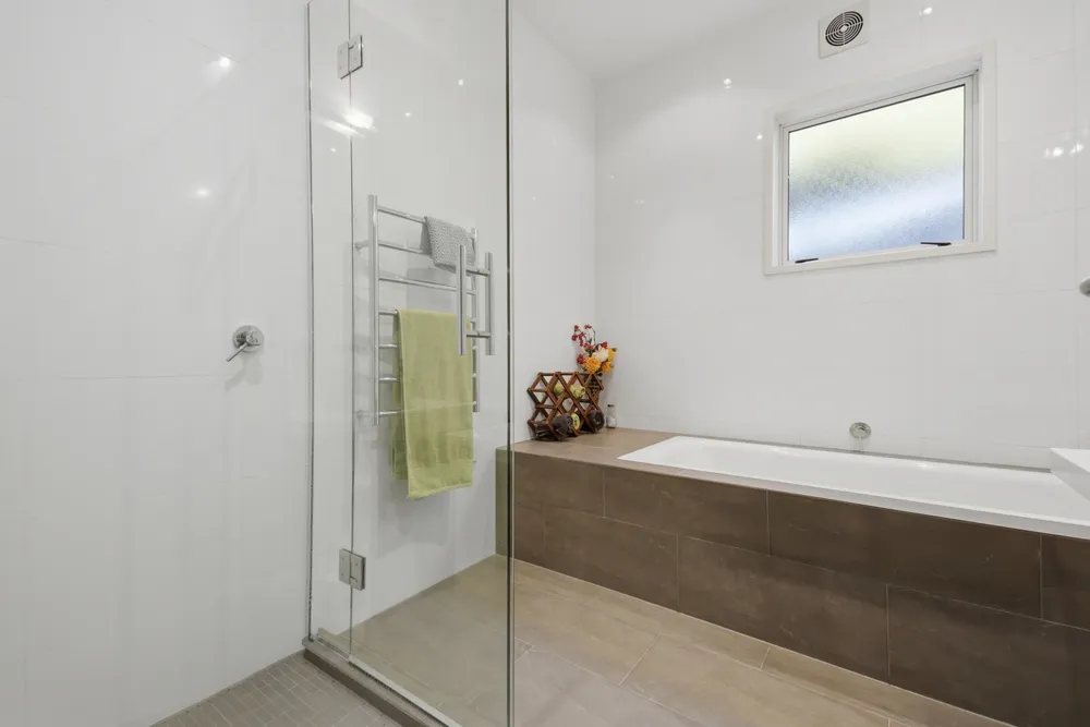 Photos of 61A Vale Road