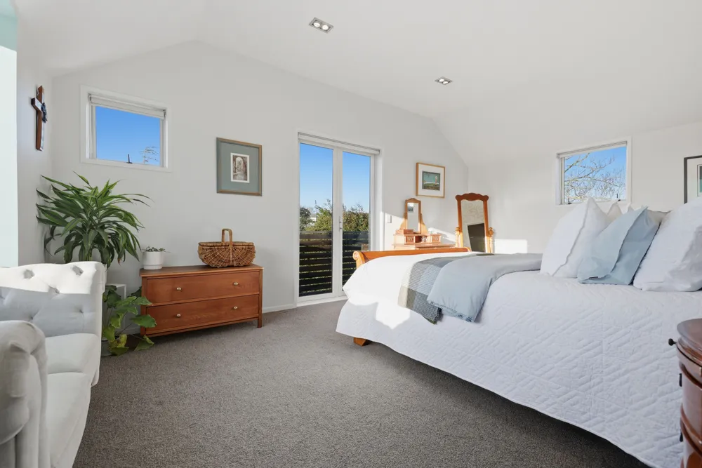 Photos of 61A Vale Road