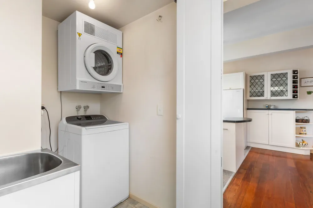 Photos of 34 Tennyson Street
