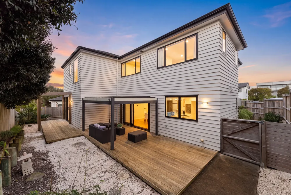 Photos of 393 Rosedale Road