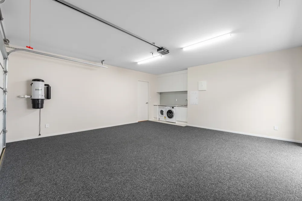 Photos of 393 Rosedale Road