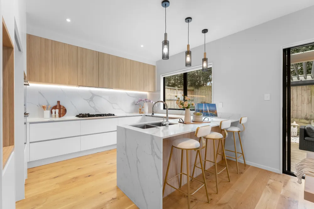Photos of 393 Rosedale Road