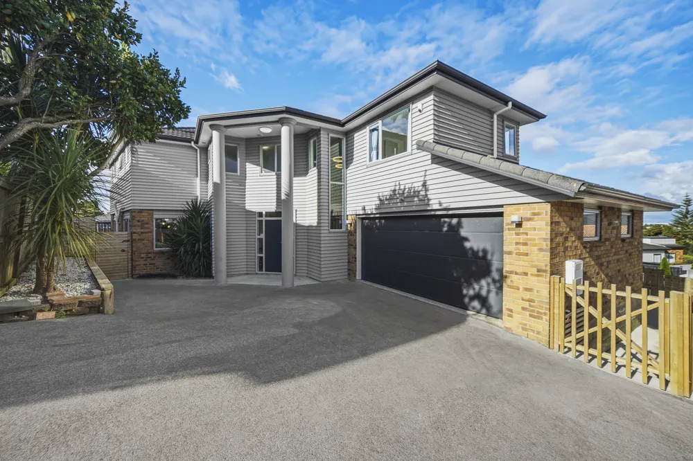 Photos of 27A Lyttelton Avenue