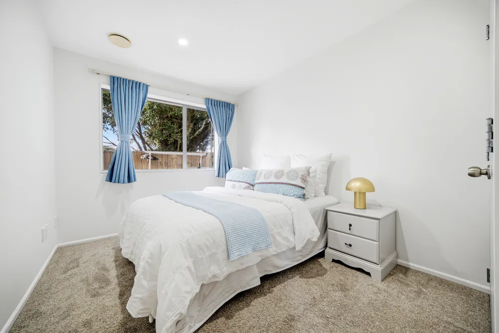 Photos of 27A Lyttelton Avenue