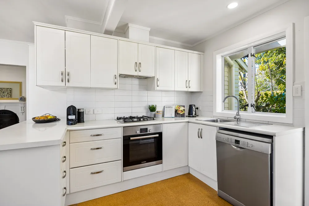 Photos of 10 Hasbury Avenue