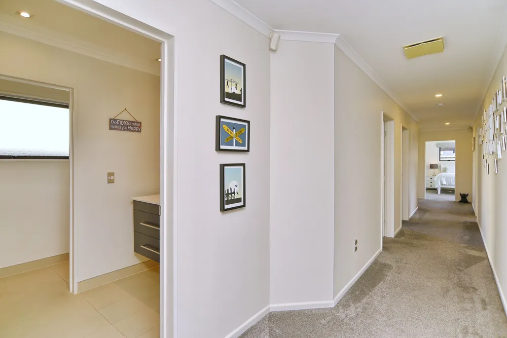 Photos of 43 Anglesea Avenue