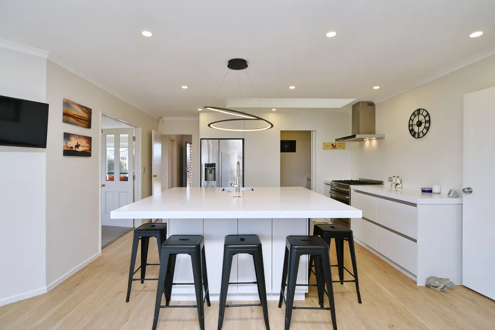 Photos of 43 Anglesea Avenue