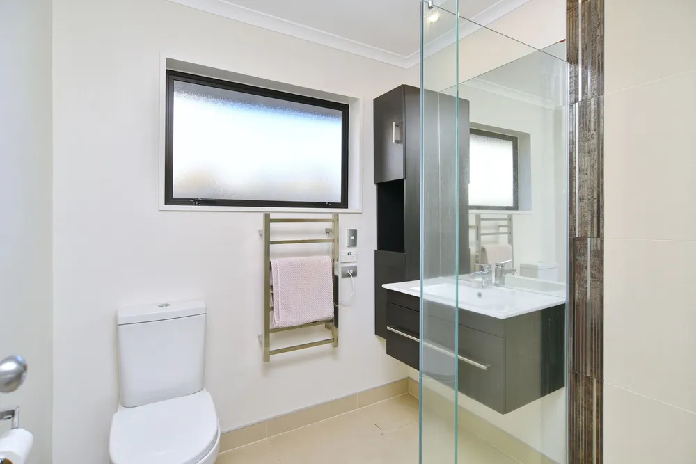 Photos of 43 Anglesea Avenue
