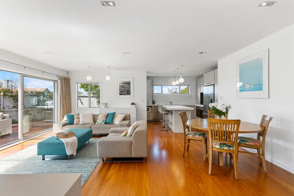 Photos of 89 Whitehaven Road