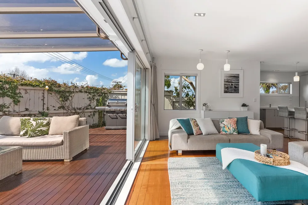 Photos of 89 Whitehaven Road