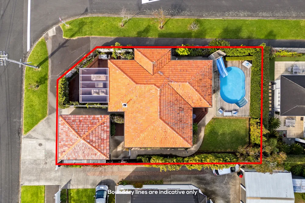 Photos of 89 Whitehaven Road