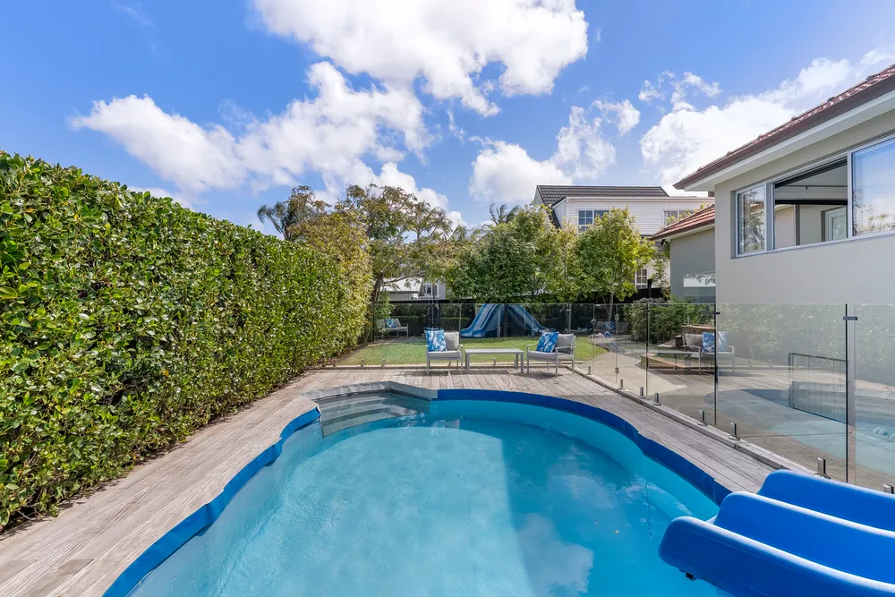 Photos of 89 Whitehaven Road