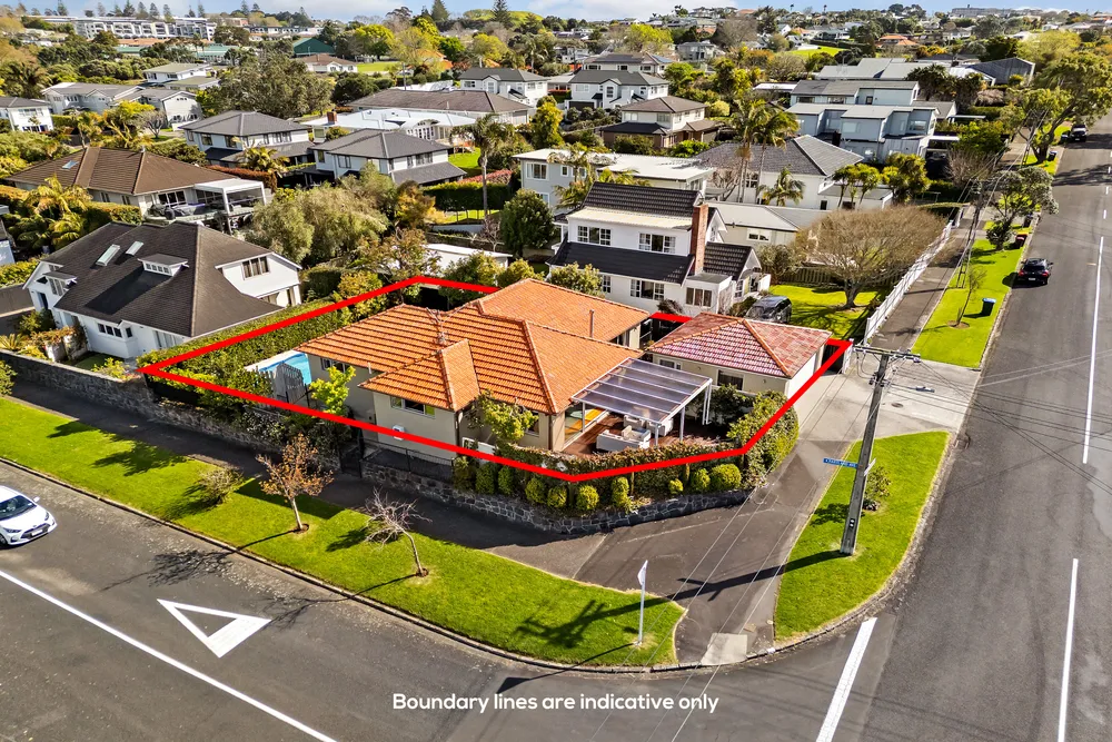 Photos of 89 Whitehaven Road