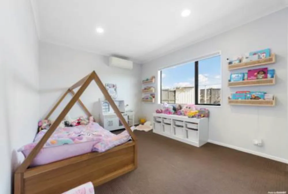 Photos of 36 Turnberry Drive