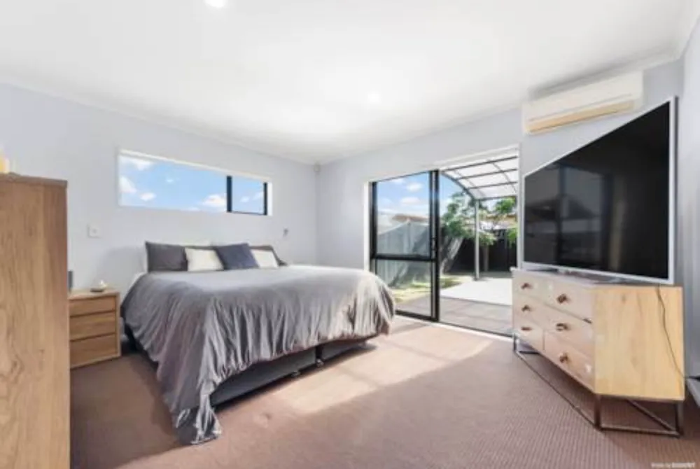 Photos of 36 Turnberry Drive