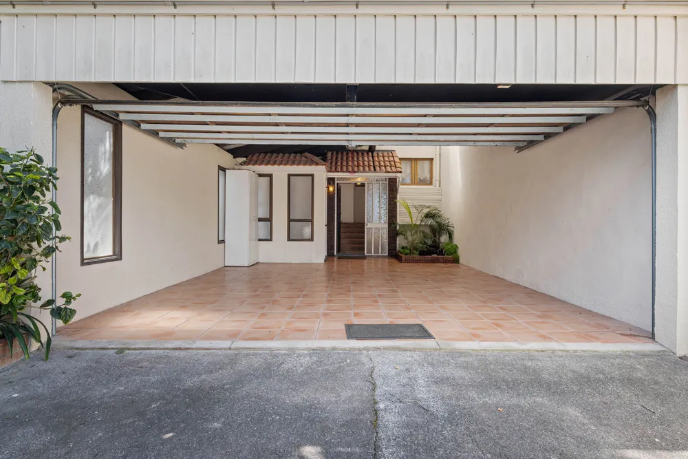 Photos of 307A Hibiscus Coast Highway