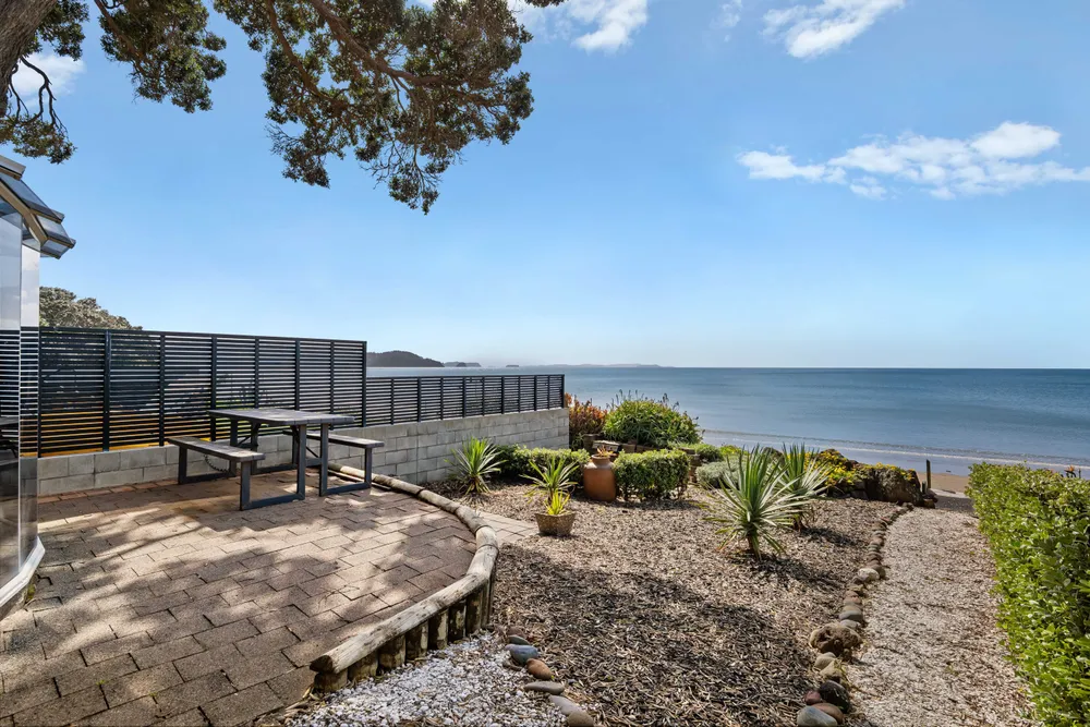 Photos of 307A Hibiscus Coast Highway