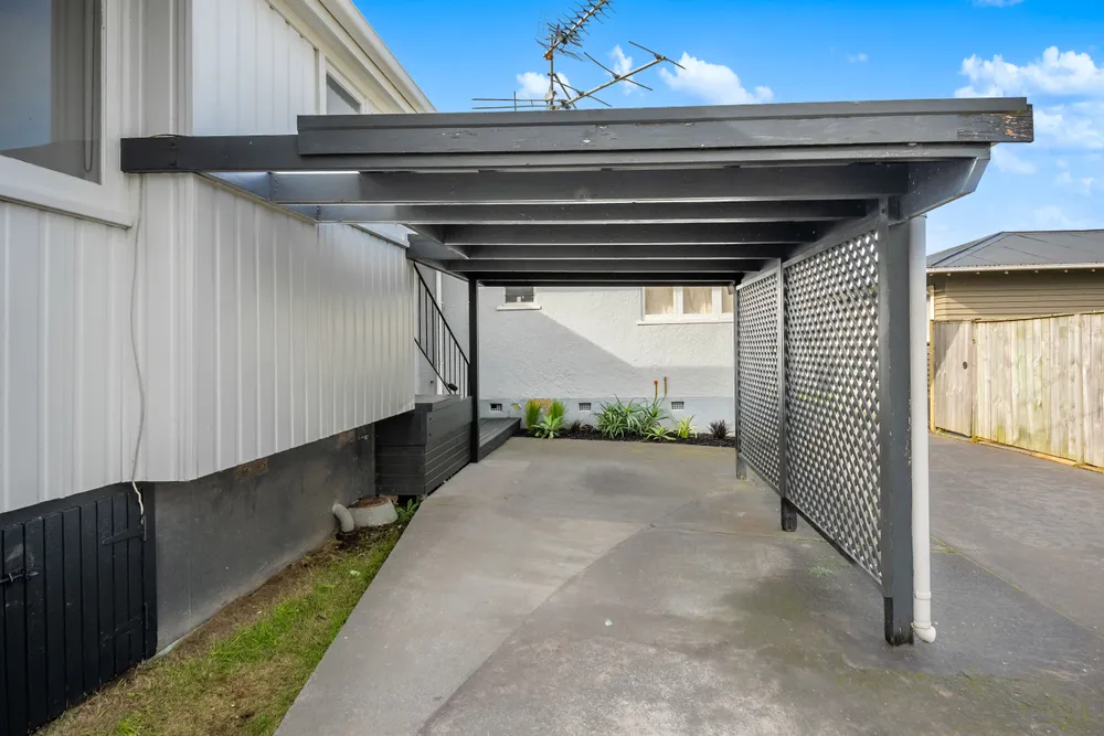 Photos of 18A Clinker Street