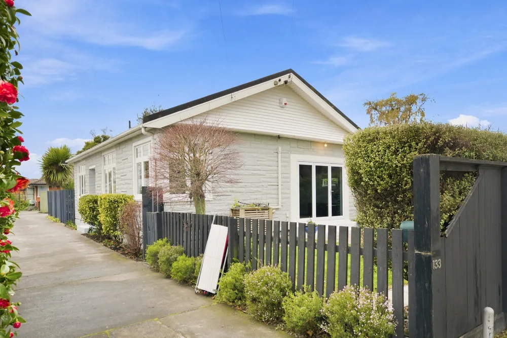 Photos of 133 Studholme Street