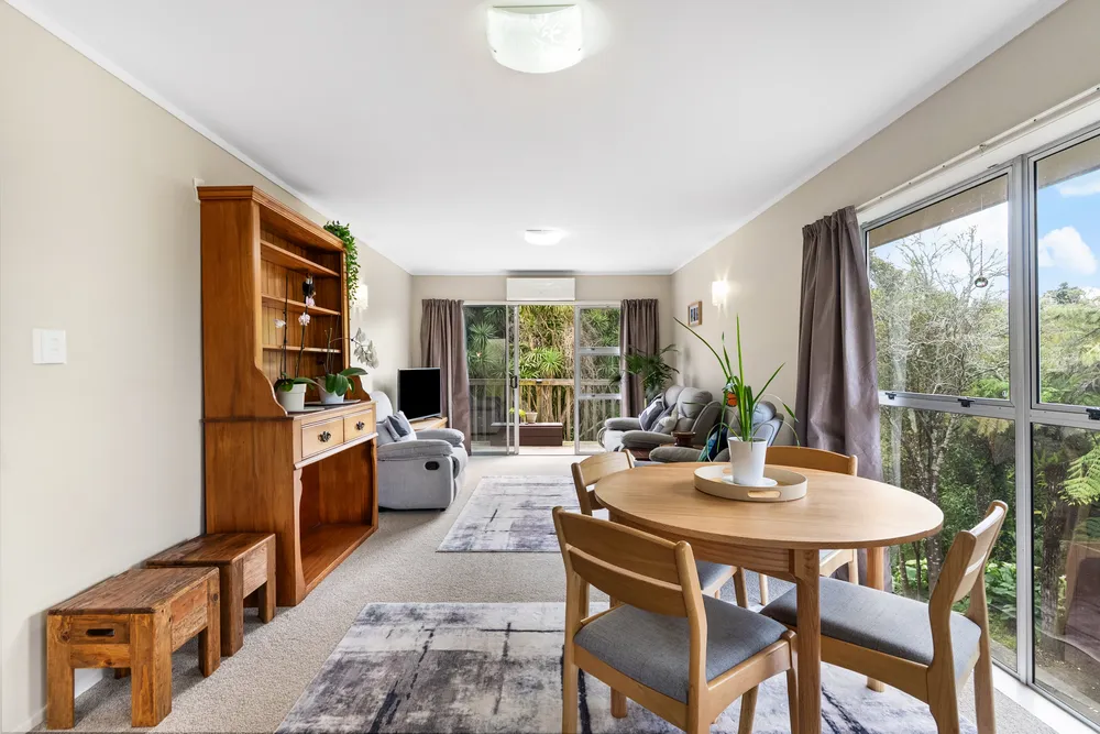 Photos of 2/42 Eastglen Road