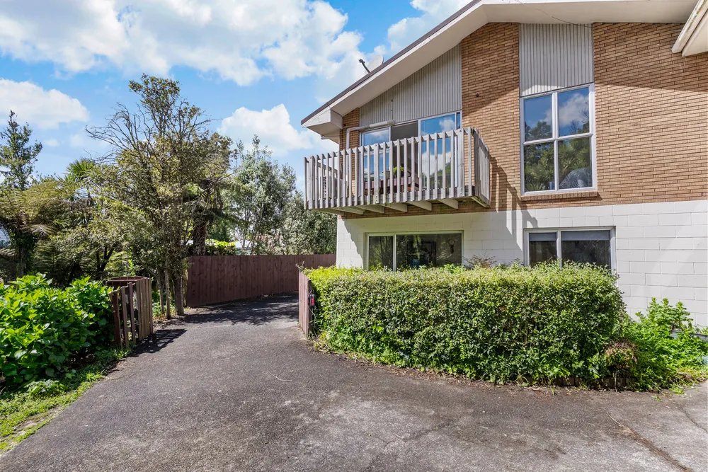 Photos of 2/42 Eastglen Road