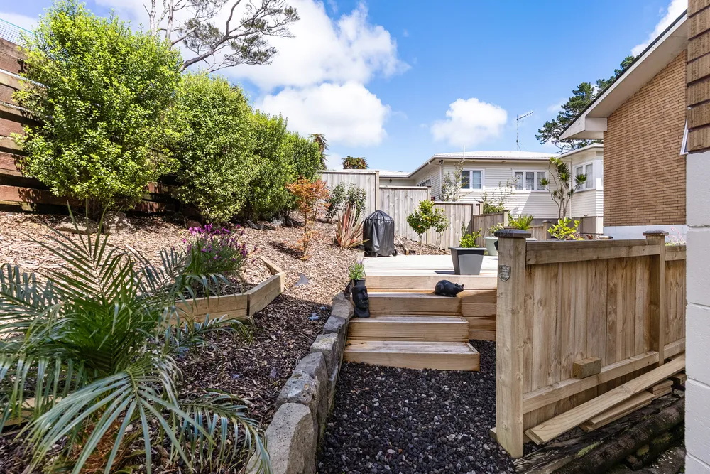 Photos of 2/42 Eastglen Road