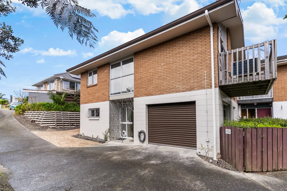 Photos of 2/42 Eastglen Road