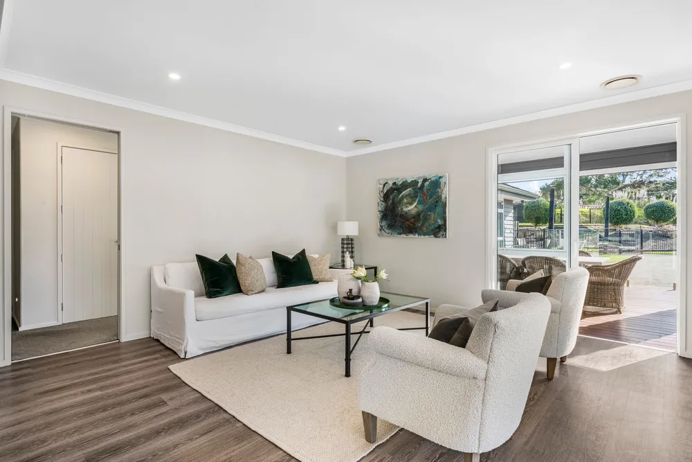 Photos of 6 Pheasant Lane