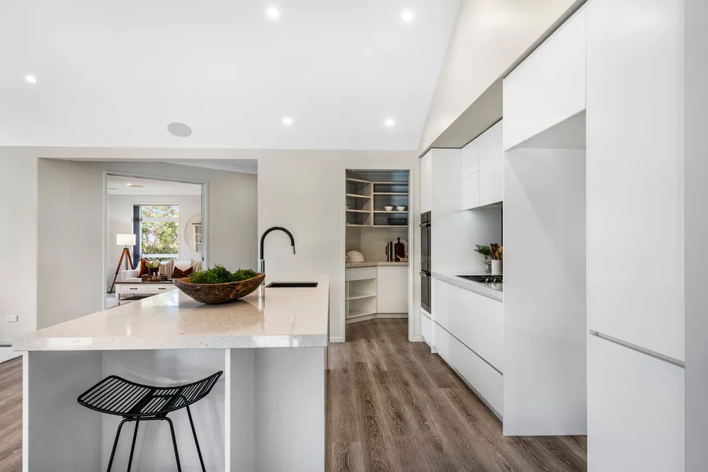 Photos of 6 Pheasant Lane