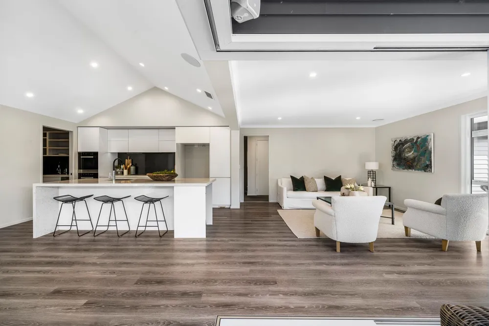 Photos of 6 Pheasant Lane