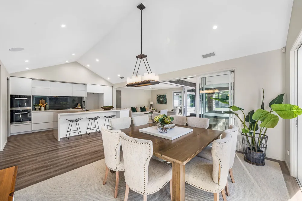 Photos of 6 Pheasant Lane
