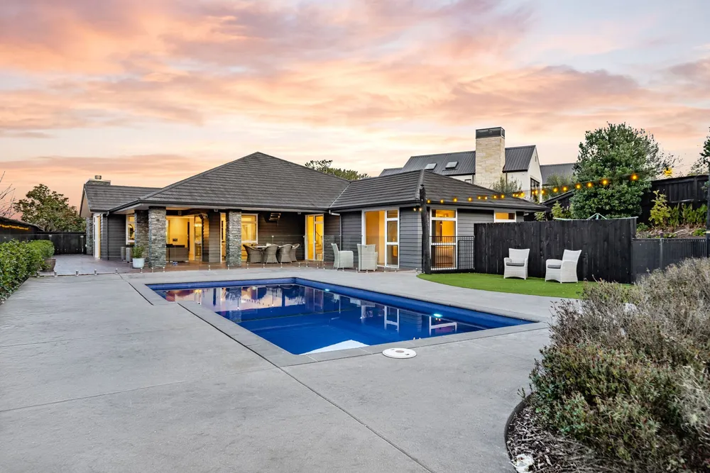 Photos of 6 Pheasant Lane