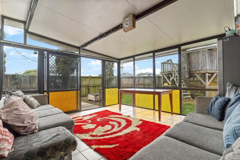 Photos of 1/59 Fernaig Street