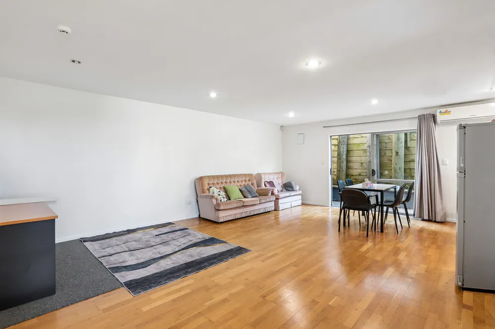 Photos of 77G Goodall Street