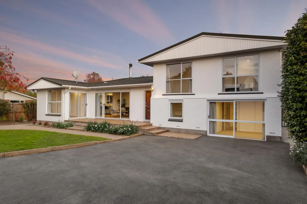 Photos of 28B Lynfield Avenue