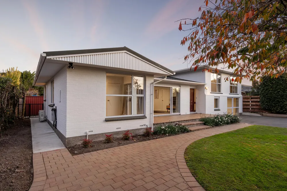 Photos of 28B Lynfield Avenue