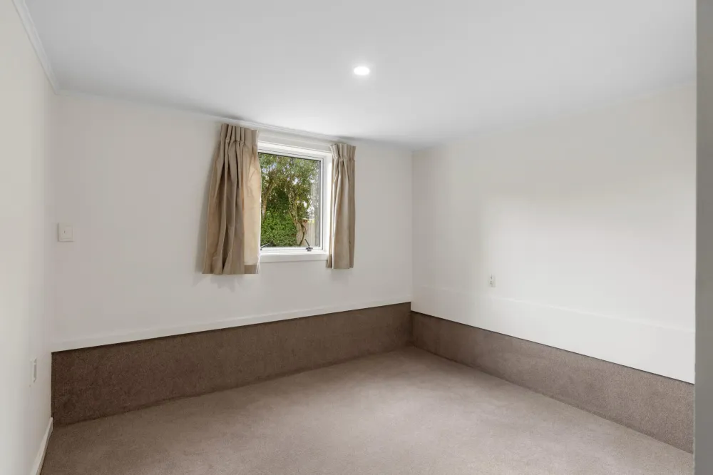 Photos of 28B Lynfield Avenue