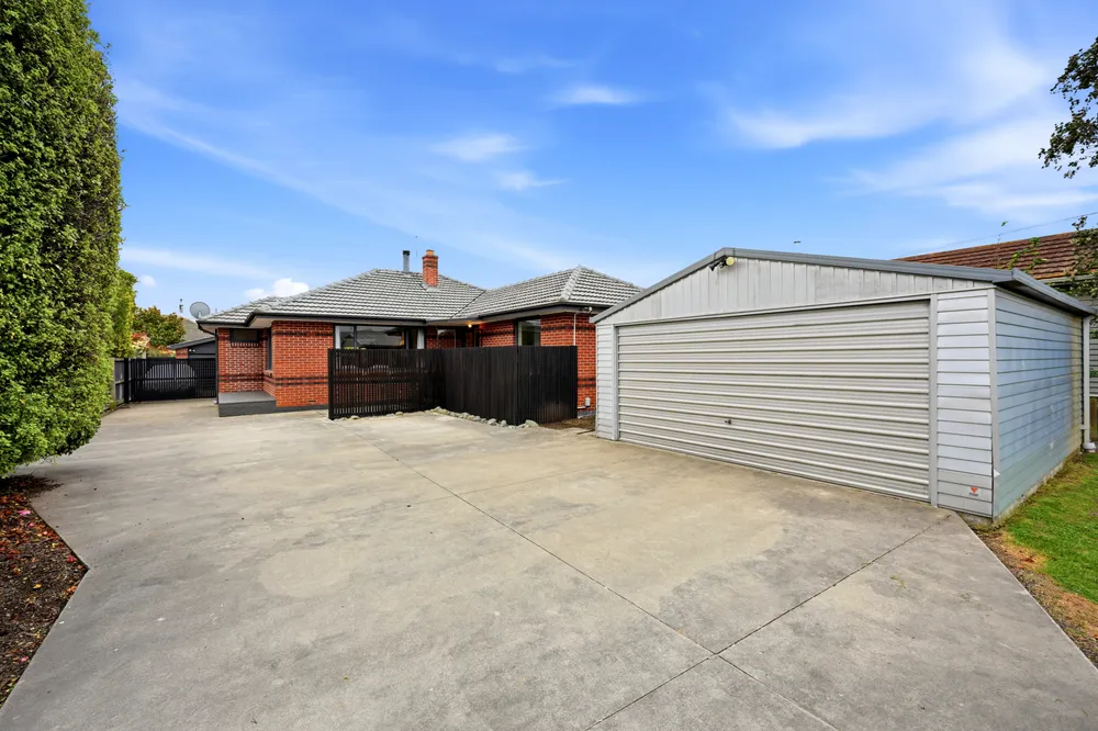 Photos of 139 Sparks Road
