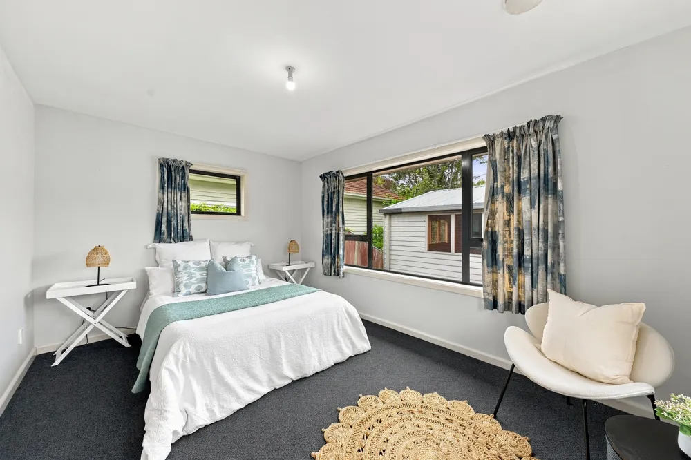 Photos of 139 Sparks Road