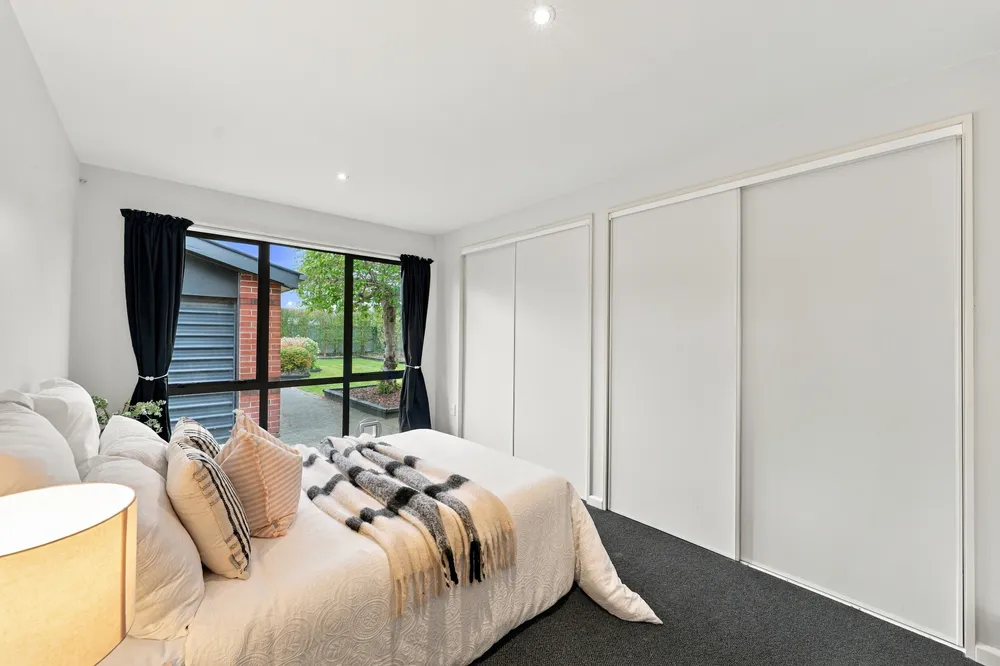 Photos of 139 Sparks Road