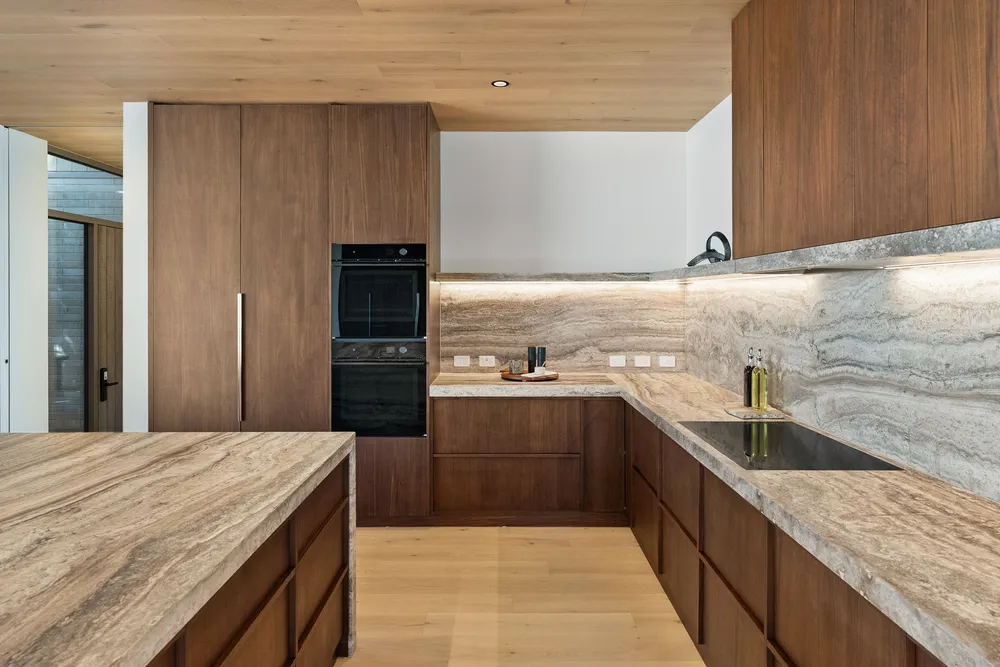 Photos of 16A Sackville Street