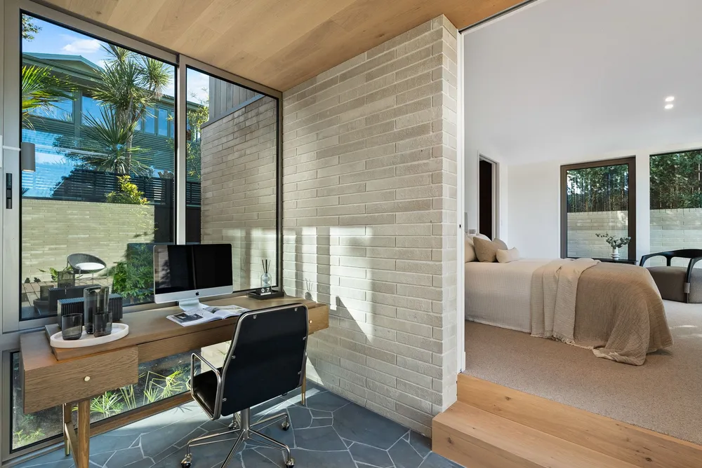 Photos of 16A Sackville Street