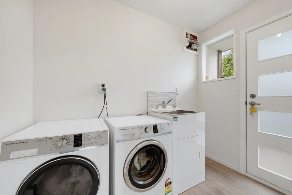Photos of 16 Sabys Road