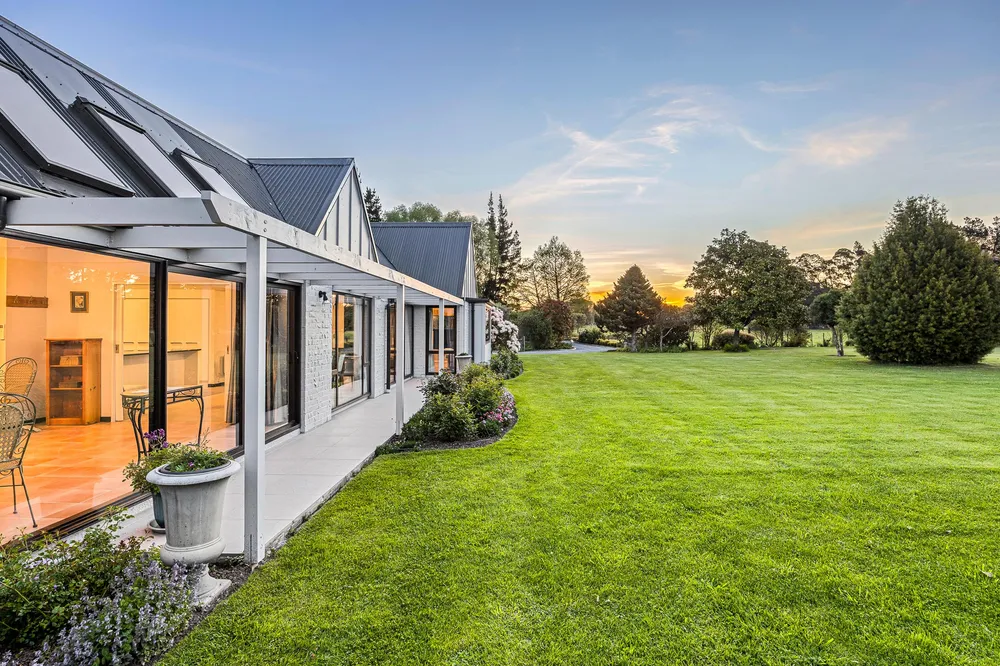 Photos of 394 Heywards Road