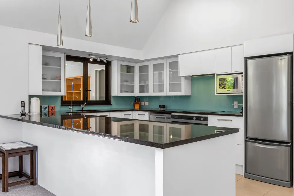 Photos of 394 Heywards Road