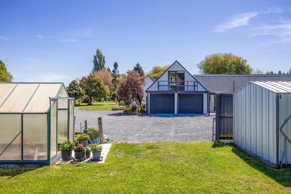 Photos of 394 Heywards Road