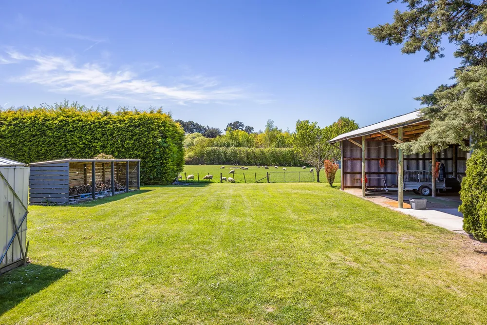 Photos of 394 Heywards Road