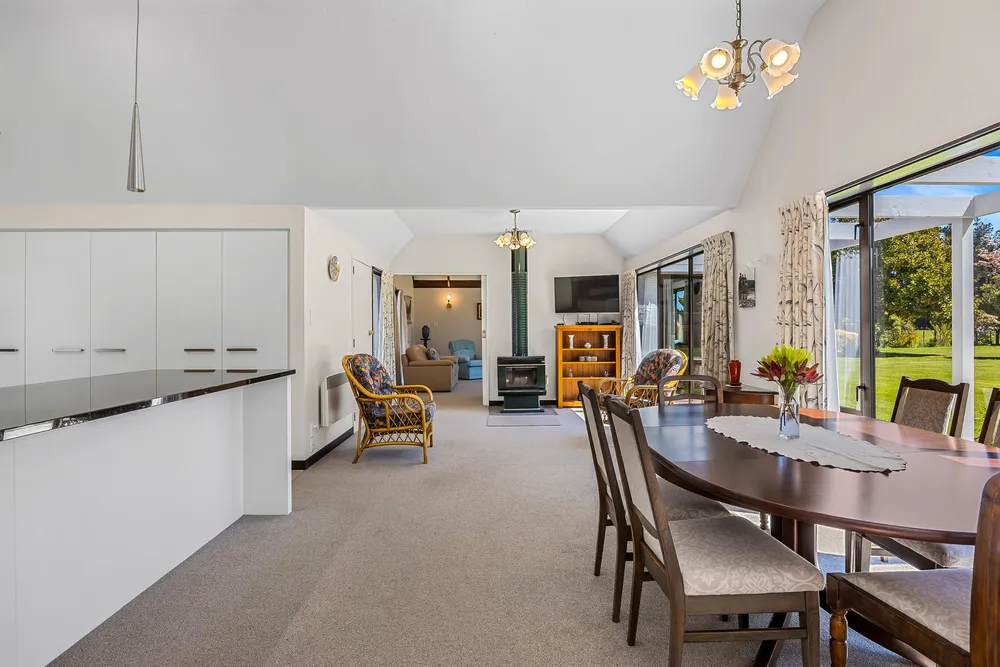 Photos of 394 Heywards Road