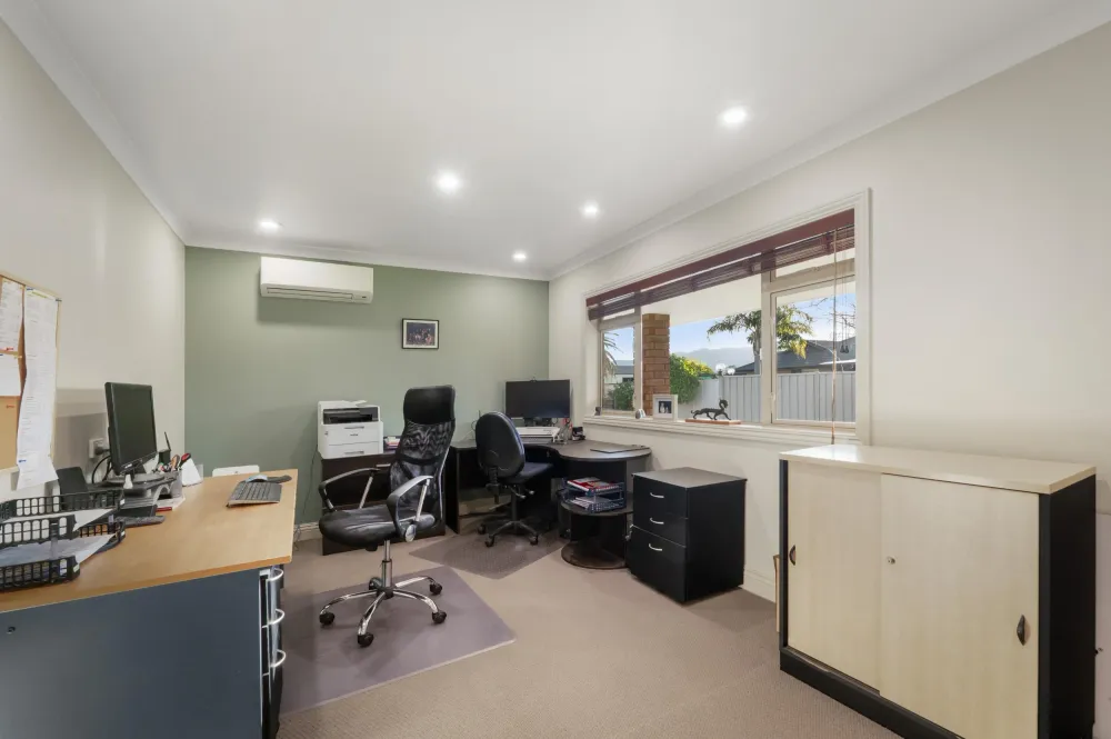 Photos of 100A Park Road