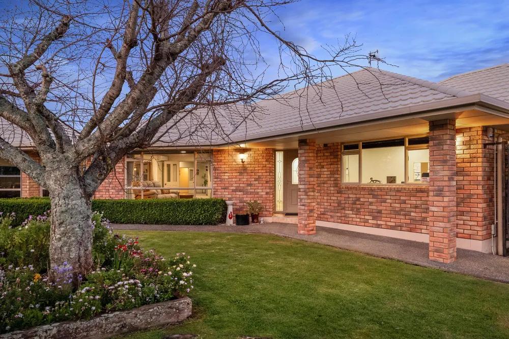 Photos of 100A Park Road